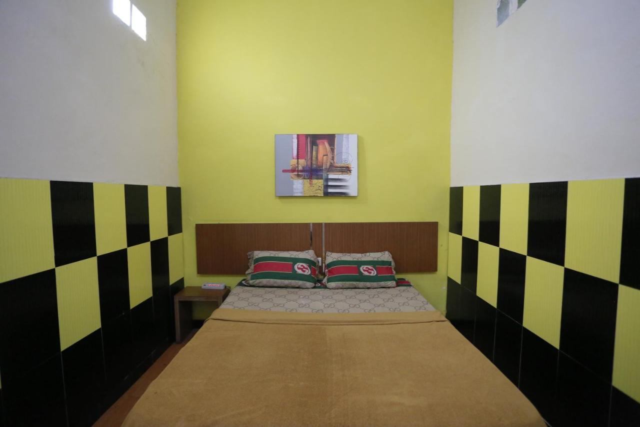 Olive Guest House Bumi Mas Raya バンジ ャ ルマシン エクステリア 写真