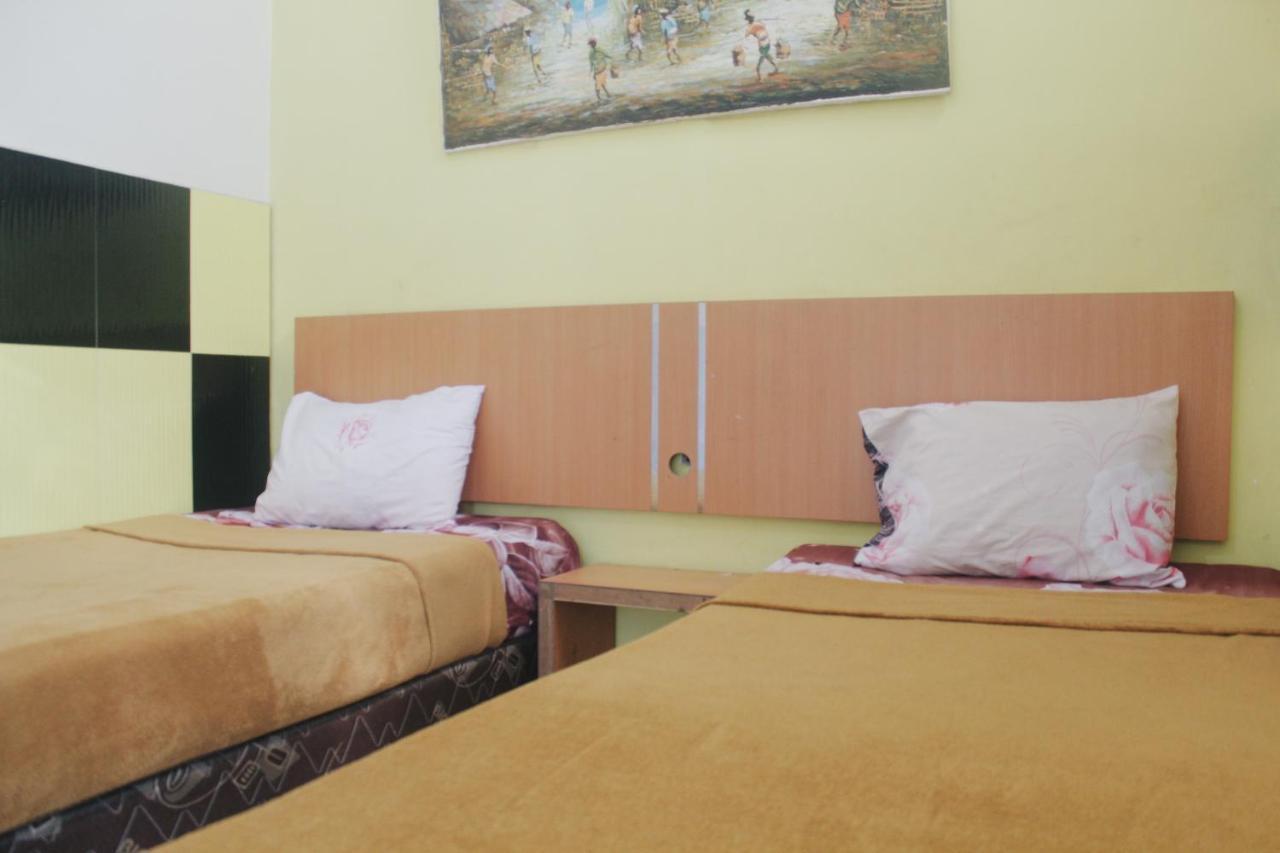 Olive Guest House Bumi Mas Raya バンジ ャ ルマシン エクステリア 写真