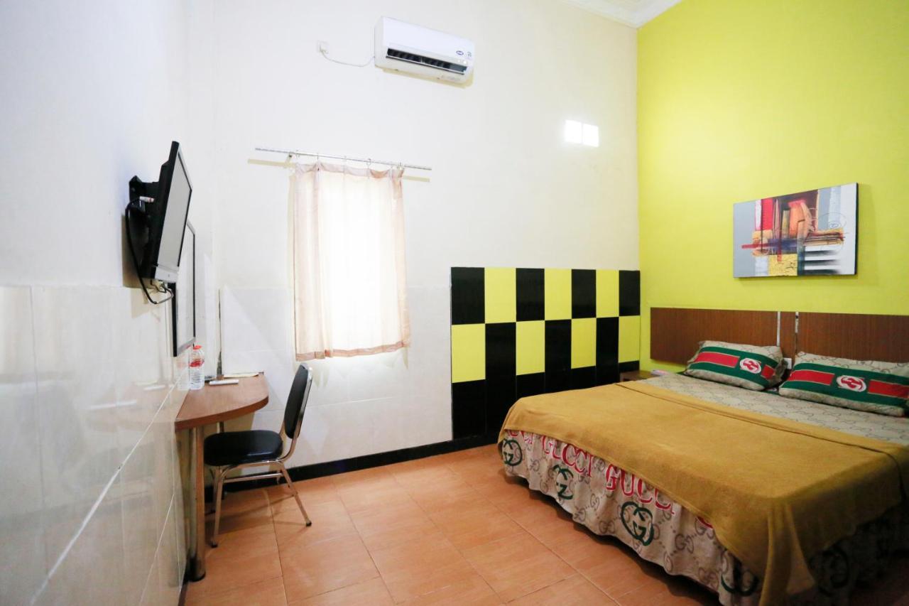 Olive Guest House Bumi Mas Raya バンジ ャ ルマシン エクステリア 写真